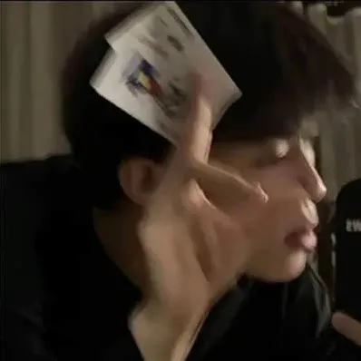 男孩