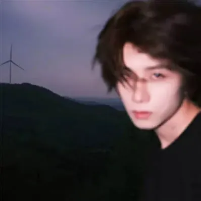 男孩
