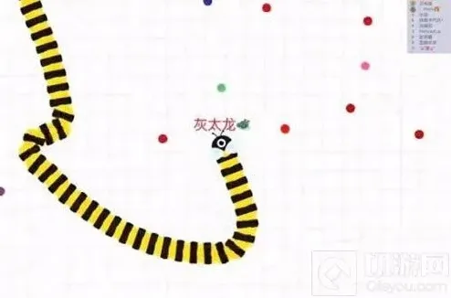 贪吃蛇大作战之字形走位应用技巧